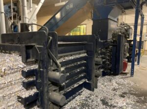 Used Auto-Tie Baler MaxPak HOE-2850-307R
